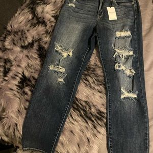 Judy Blue boyfriend fit jeans size 9/29. As seen on TikTok…STRETCH jean!